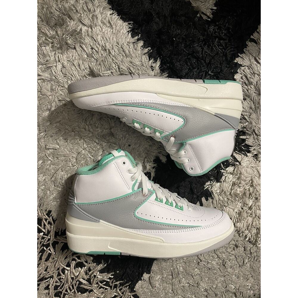 Wmns Air Jordan 2 Retro Crystal Mint - Size 9.5W / 8M - FN6755 100